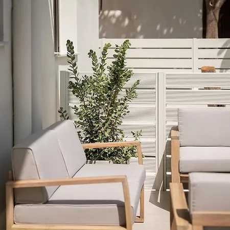 White In The Heart Of Chania * Chania (Crete)